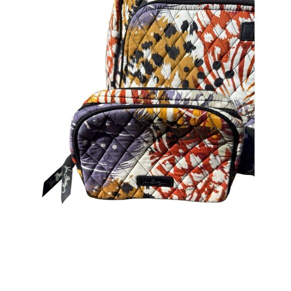 Vera Bradley, three-piece luggage set - Picture 7 of 11